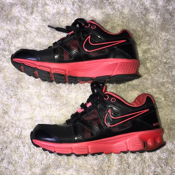 Shoes - Picture 2 of 5